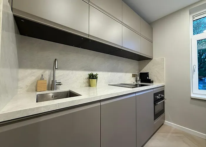 The Stylish Gem Of Aprt R1 * Гаага