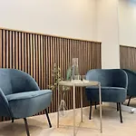 The Stylish Gem Of Aprt R1 Apartmán