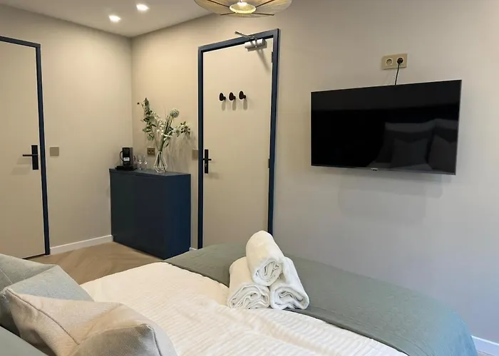 The Stylish Gem Of Aprt R1 * L'Aia