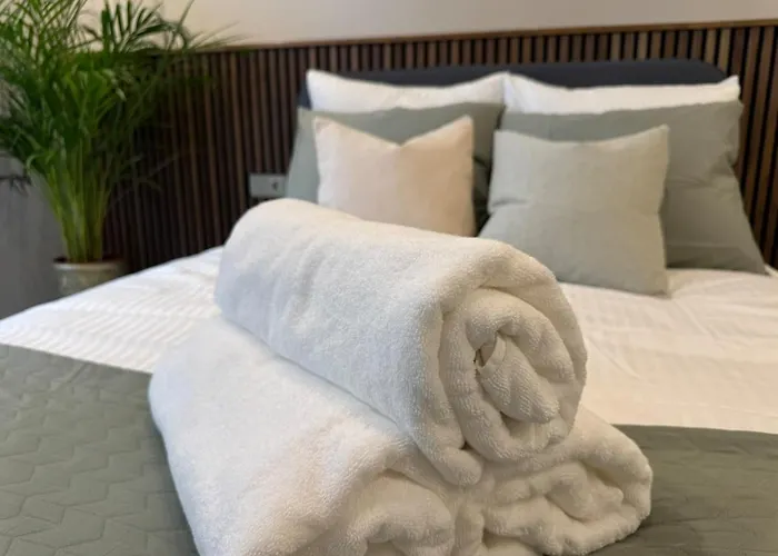 The Stylish Gem Of Aprt R1